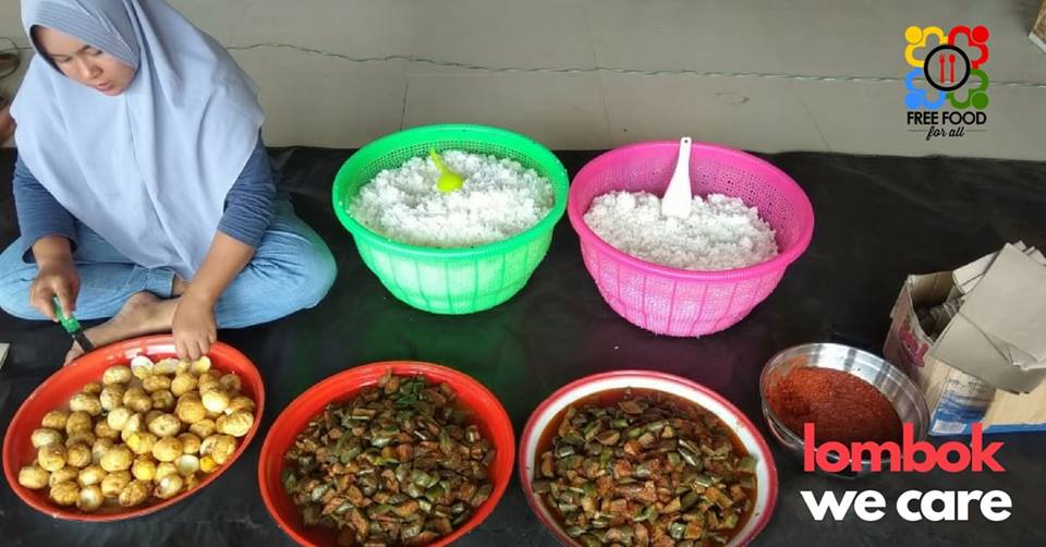 Free Food for All set up a community kitchen in Lombok after thousands of residents were affected by powerful earthquakes in August 2018